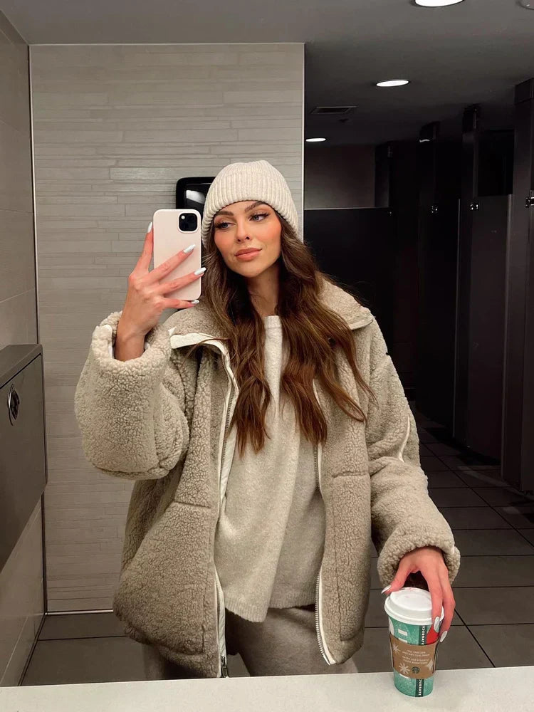 Anastasia | Chaleur et Élégance Hivernales