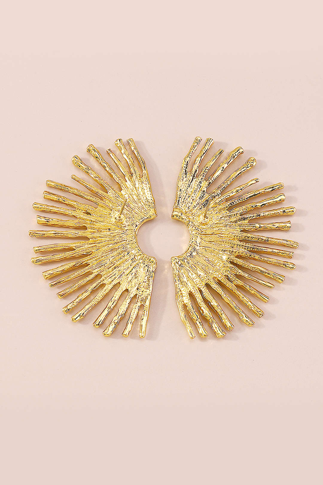 Boucles d'oreilles en métal à bord ondulé