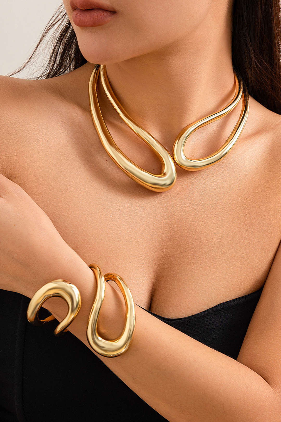 Bracelet asymétrique ajouré