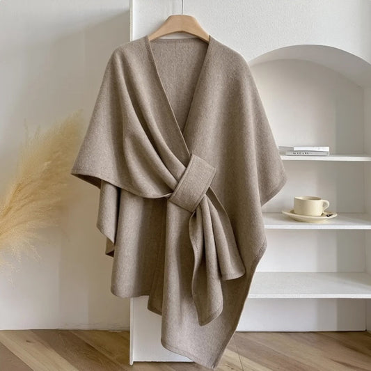 Aurora™️ – Poncho Enveloppant d'Élégance Intemporelle