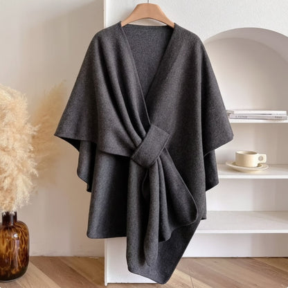 Aurora™️ – Poncho Enveloppant d'Élégance Intemporelle