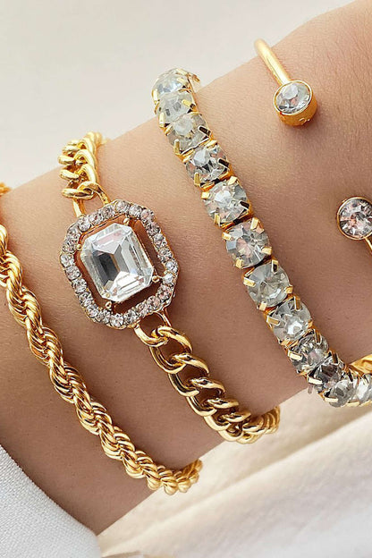 Ensemble de bracelets cloutés