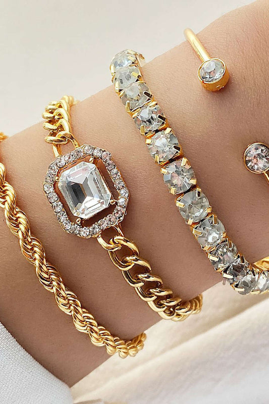 Ensemble de bracelets cloutés